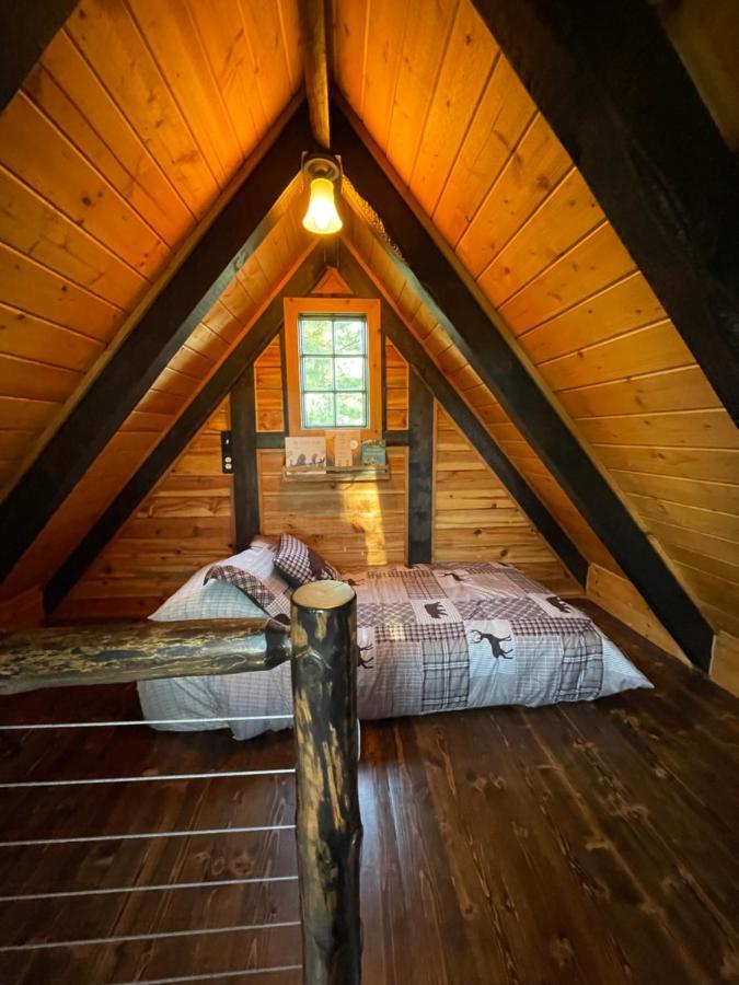 Отель Treehouse Ranch Goldendale Экстерьер фото